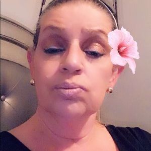 Meet your Posher, Patsy